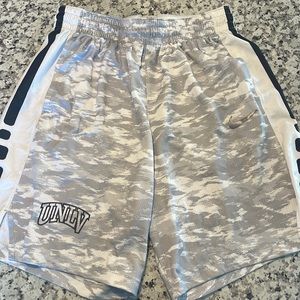 NIKE Dri-fit UNLV Men’s large white camo athletic shorts